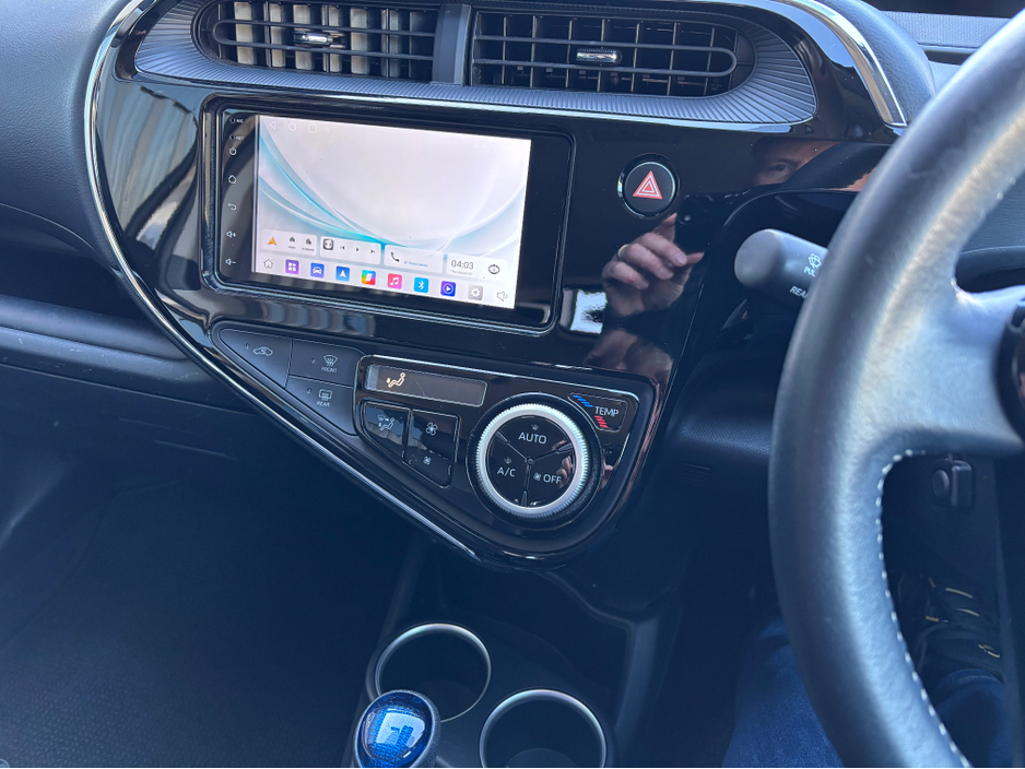 2018 Toyota Aqua - image 6