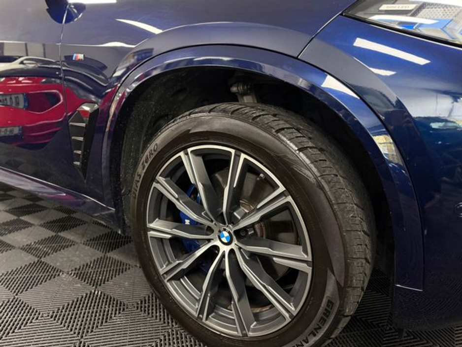 2024 BMW X5 - image 7