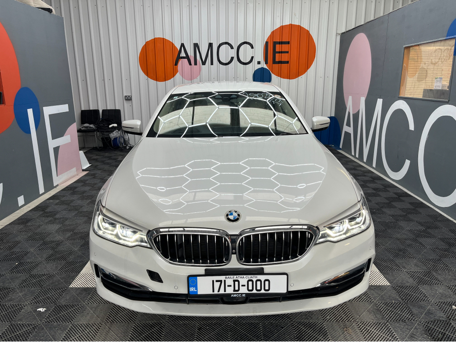 2017 BMW 5 Series - image 6