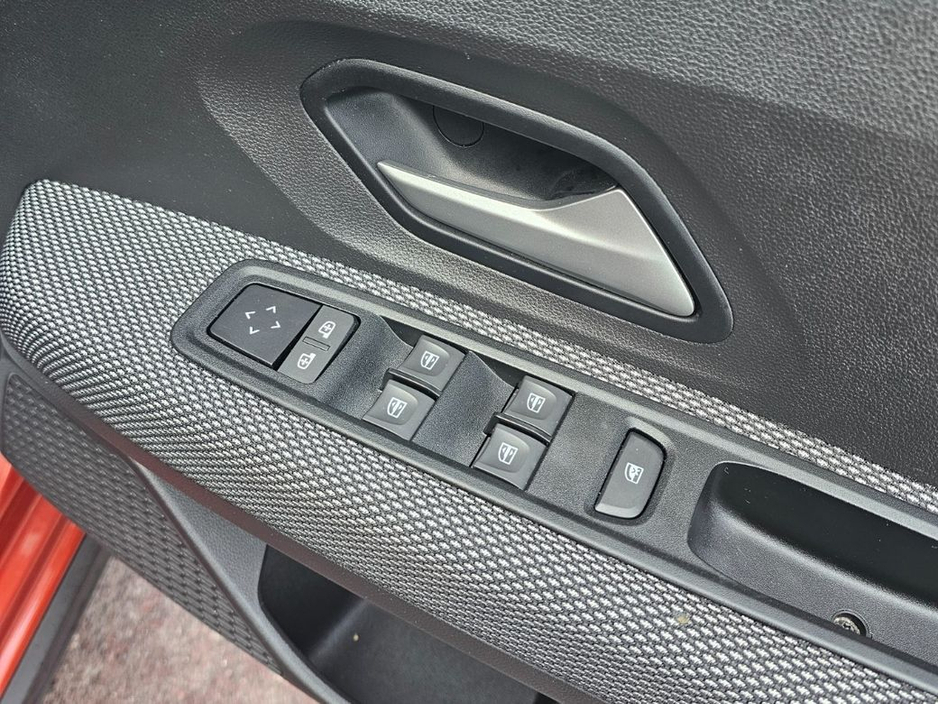 2023 Dacia Jogger - image 18