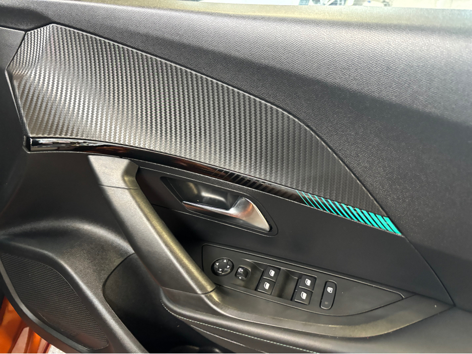 2023 Peugeot 2008 - image 17