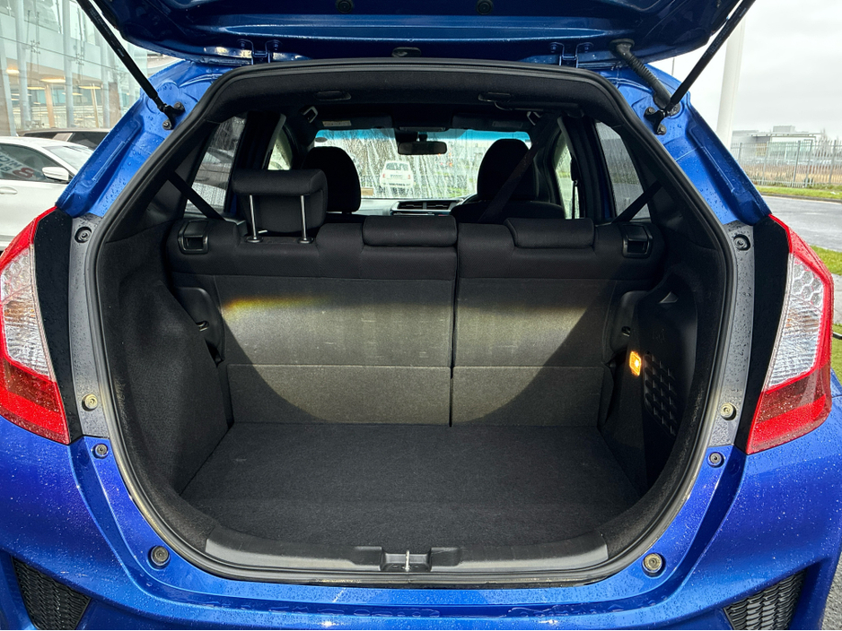 2014 Honda Fit 1.5L Petrol Hybrid Automatic €10,950