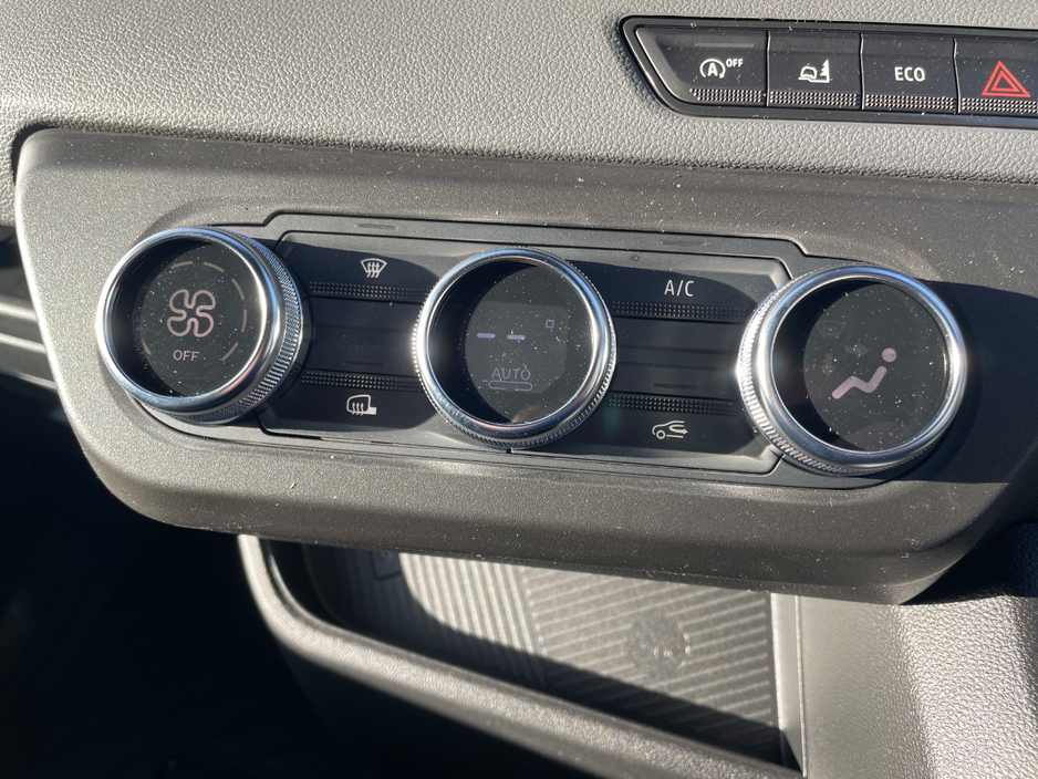 2026 Nissan Interstar - image 15