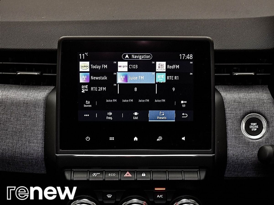 2025 Renault Clio - image 20