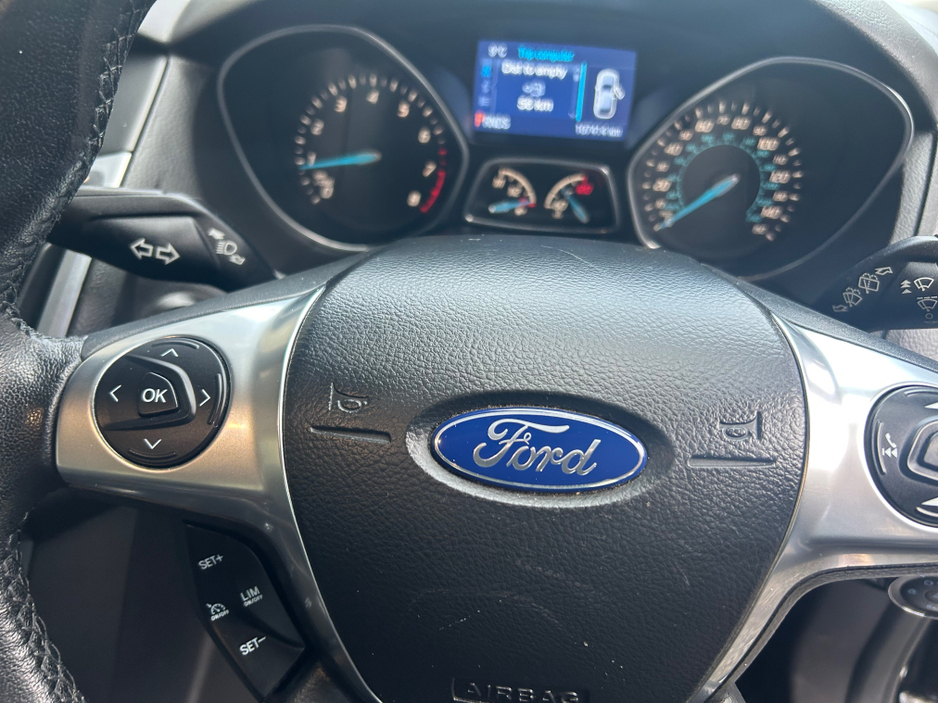 2014 Ford Focus 1.6 TITANIUM NAVIGATOR 1 125PS 5DR AUTOMATIC**//**NEW NCT TILL APRIL 2027**//**SAT NAV**//**CRUISE CONTROL**//**PARKING SENSORS**//**BLUETOOTH**//**2 REMOTE KEYS**//** €8,950