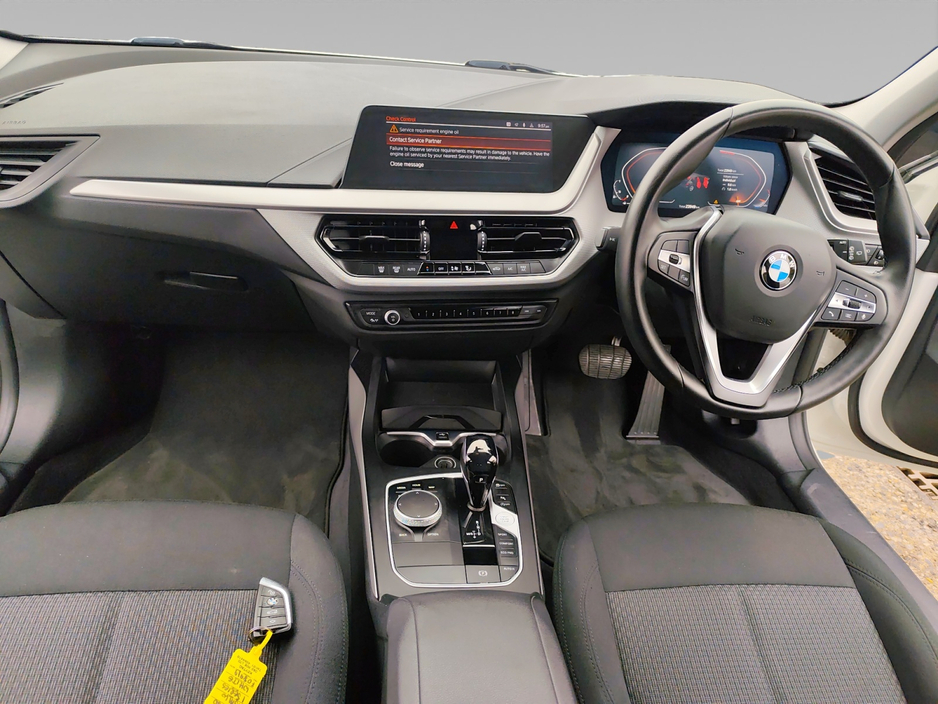 2020 BMW 1 Series - image 10