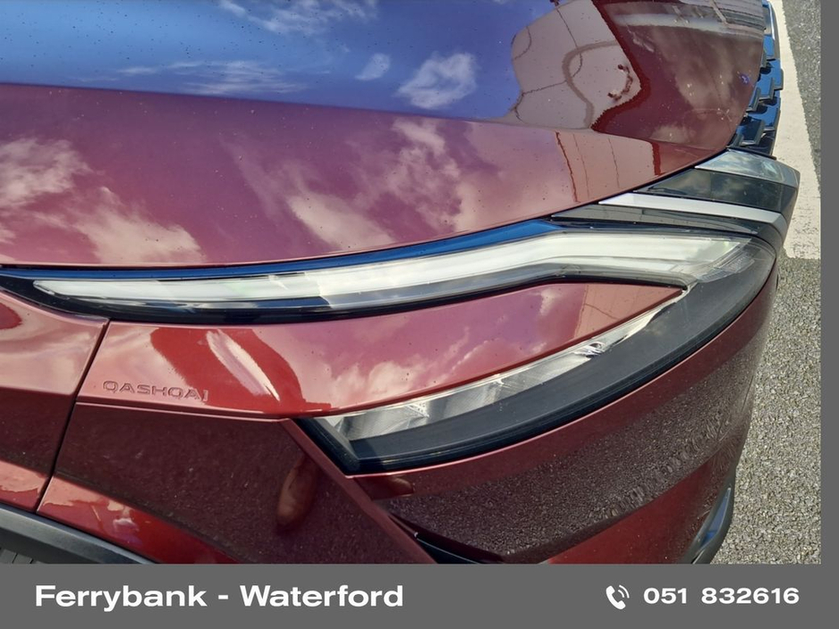 2022 Nissan Qashqai 1.3 HYB SV + Glass Roof Pack €25,950