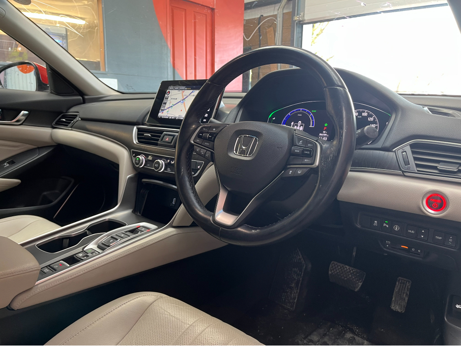2020 Honda Accord €26950 2020 HONDA ACCORD EX 2.0 AUTOMATIC / CRUISE CONTROL / REVERSE CAMERA / ELECTRIC MEMORY & HEATED SEATS / PADDLE SHIFTERS / PANORAMIC SUNROOF €26,950