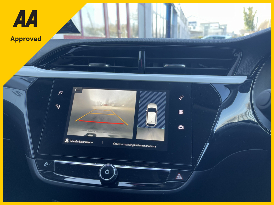 2022 Opel Corsa - image 3