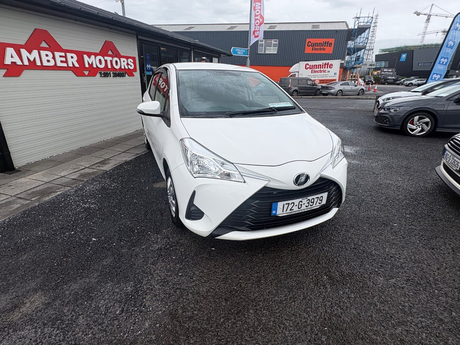 2017 Toyota Yaris - image 20