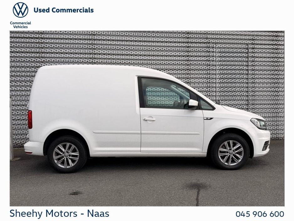 2019 Volkswagen Caddy - image 11