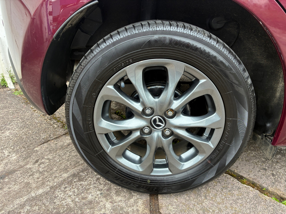 2017 Mazda Demio - image 13