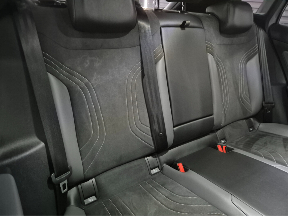 2023 Volkswagen ID.4 - image 18