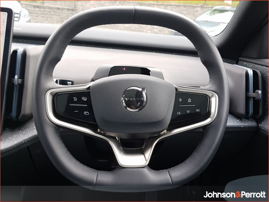 2024 Volvo EX30 Ultra 428bhp Twin Motor AWD 69kWh (Three Year Volvo Selekt Warranty) €40,900