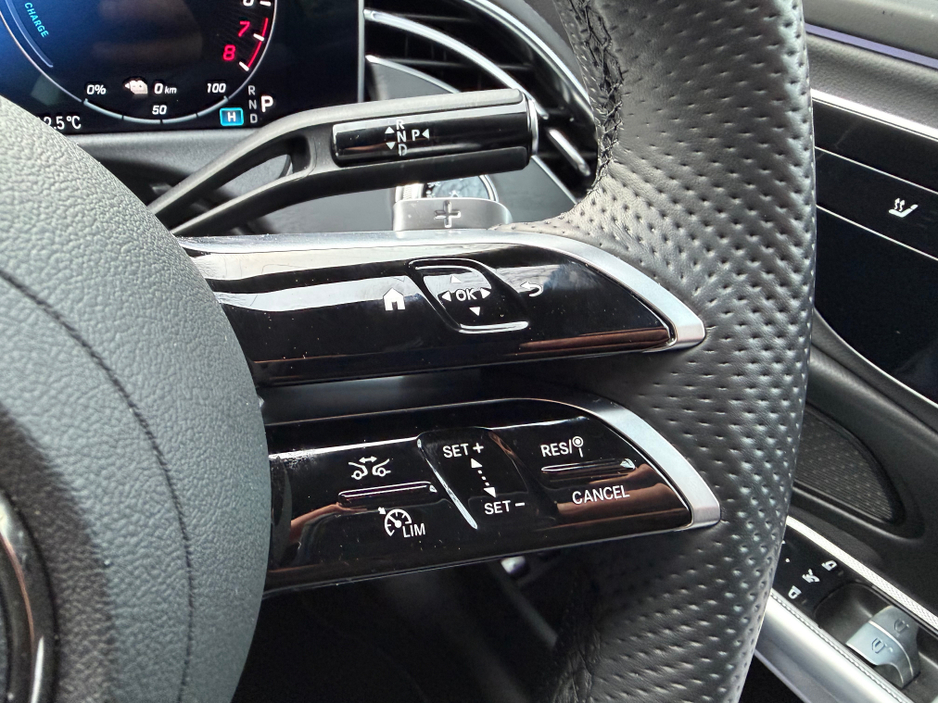 2024 Mercedes-Benz E Class STUNNING LOOKING URBAN EDITION HYBRID PHEV//STUNNING IN ALPINE GREY//VERY LOW MILEAGE//SIMI AND AA DEALER €66,950