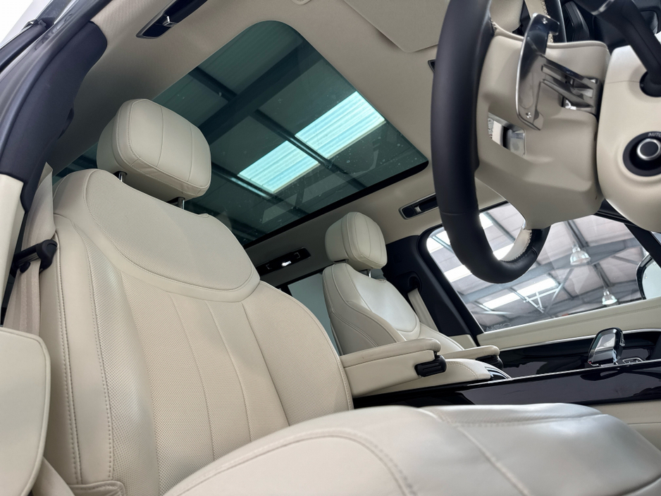 2026 Land Rover Range Rover - image 23