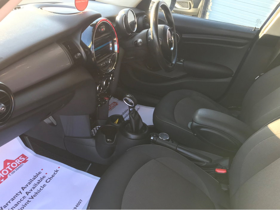 2018 MINI Cooper - image 20