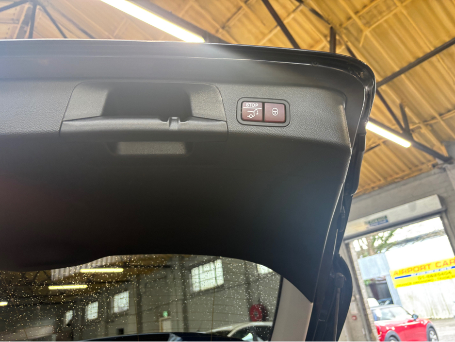 2017 Mercedes-Benz C Class - image 15