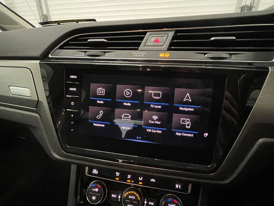 2018 Volkswagen Touran  €20,895