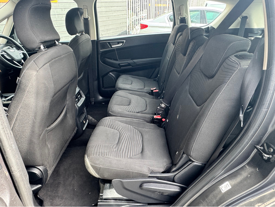 2016 Ford S-Max - image 9