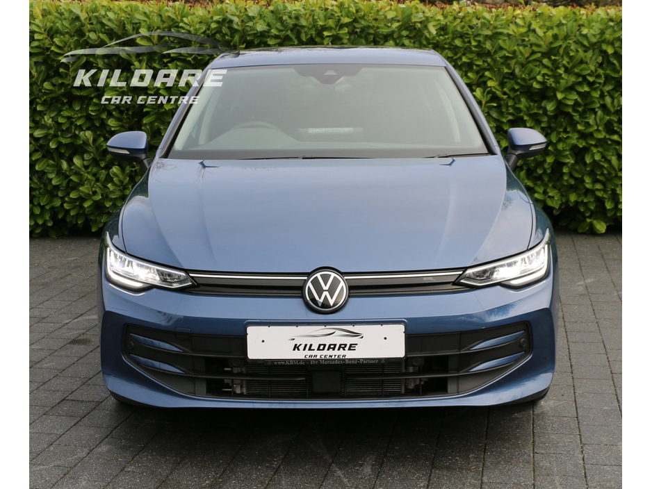 2025 Volkswagen Golf eTSI HYBRID AUTO €31,995