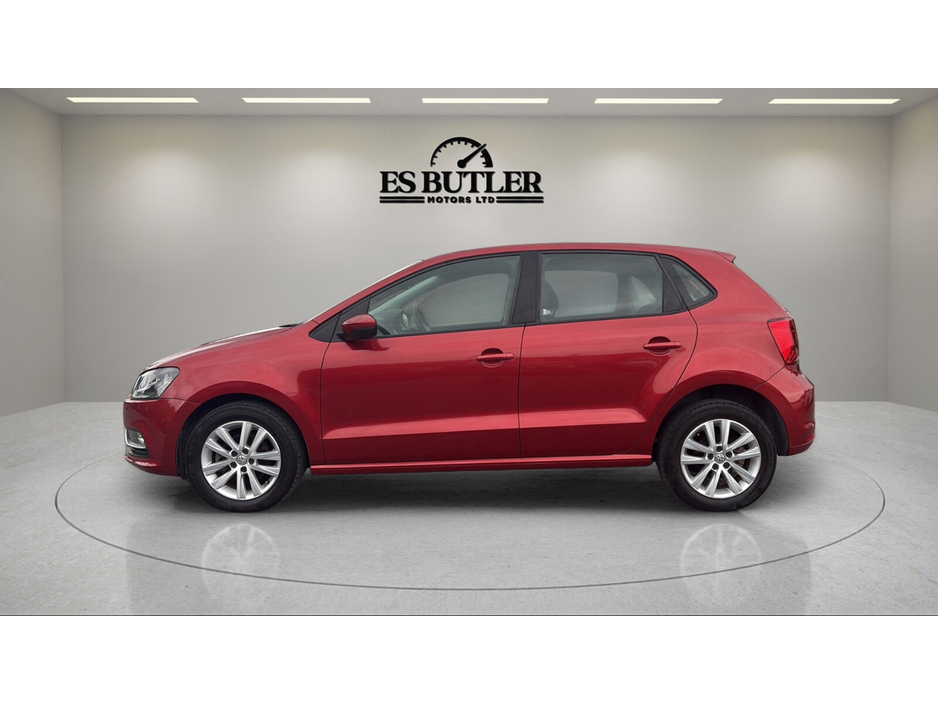 2016 Volkswagen Polo  €12,490