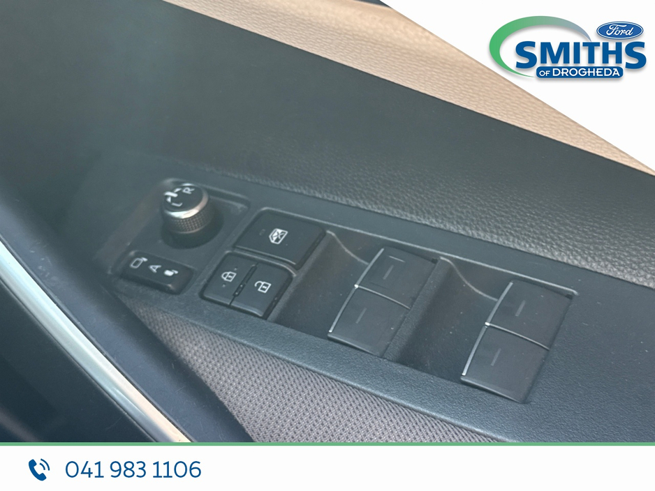 2020 Toyota Corolla - image 21