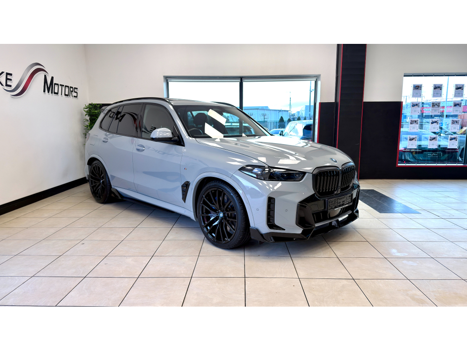 2023 BMW X5 50E MSPORT PRO €80,995