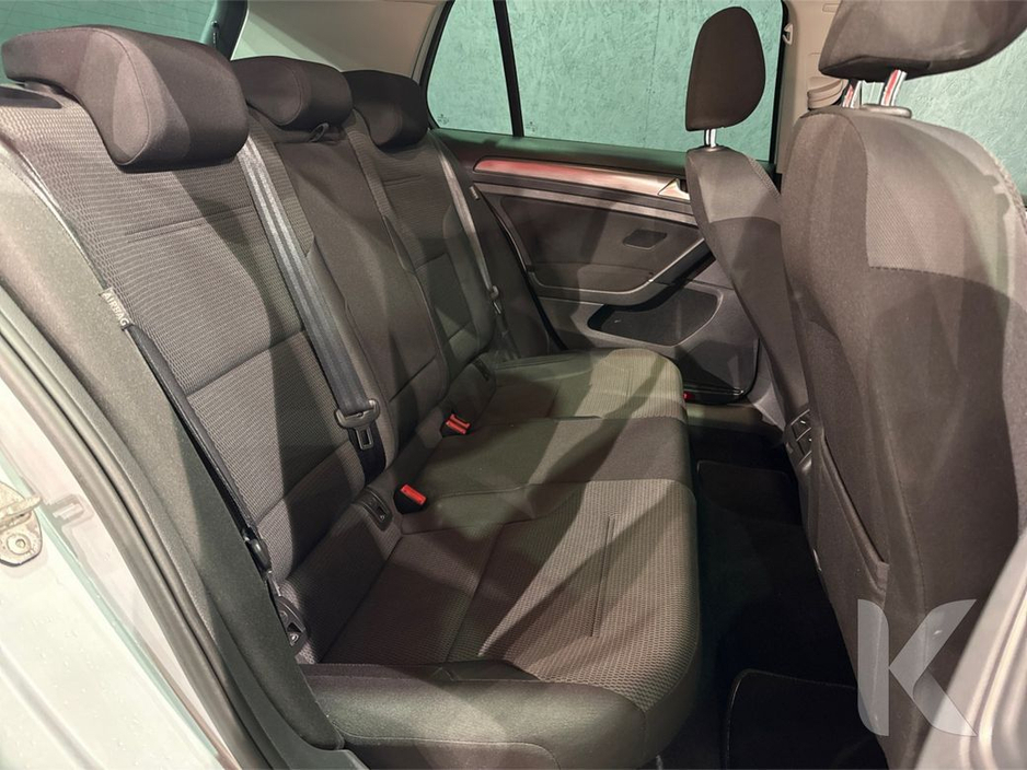 2018 Volkswagen Golf 1.2 AUTOMATIC TSI COMFORT LINE - FACTORY ALLOYS - REVERSE CAMERA €17,950