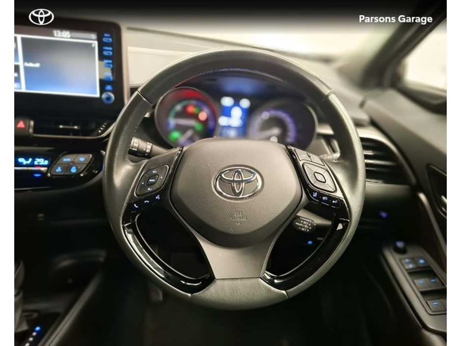 2023 Toyota C-HR HYBRID LUNA 4DR AUTO €27,995