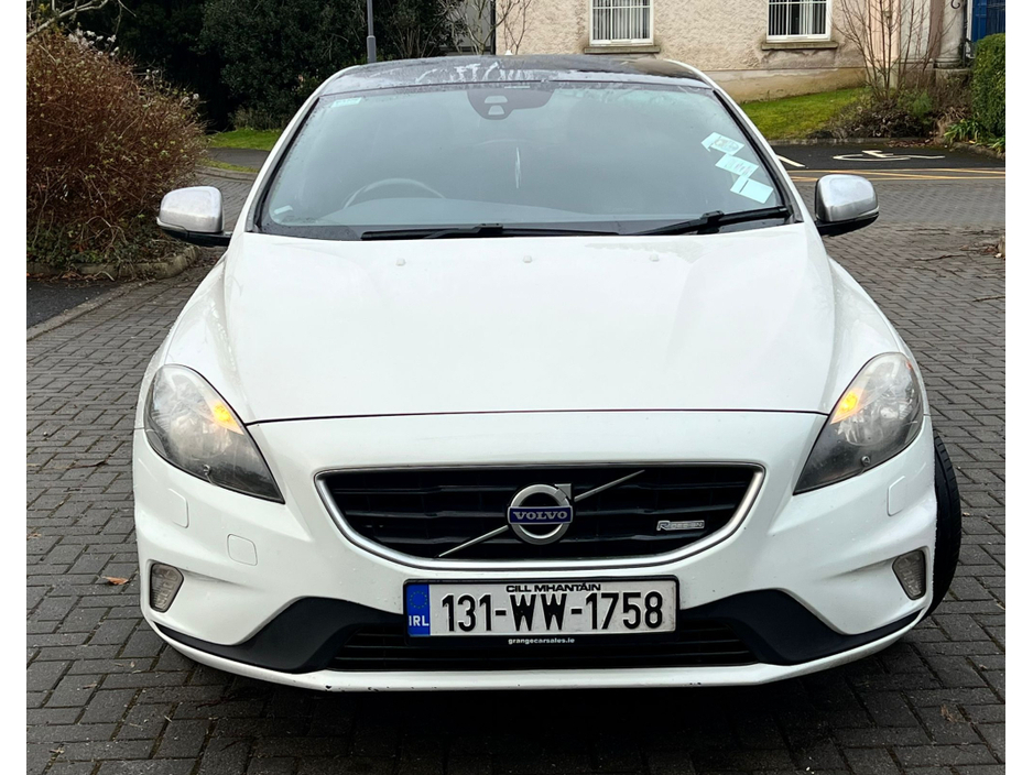 2013 Volvo V40 40 SERIES 2.0 D3 R-DESIGN NAV 150BHP 5DR