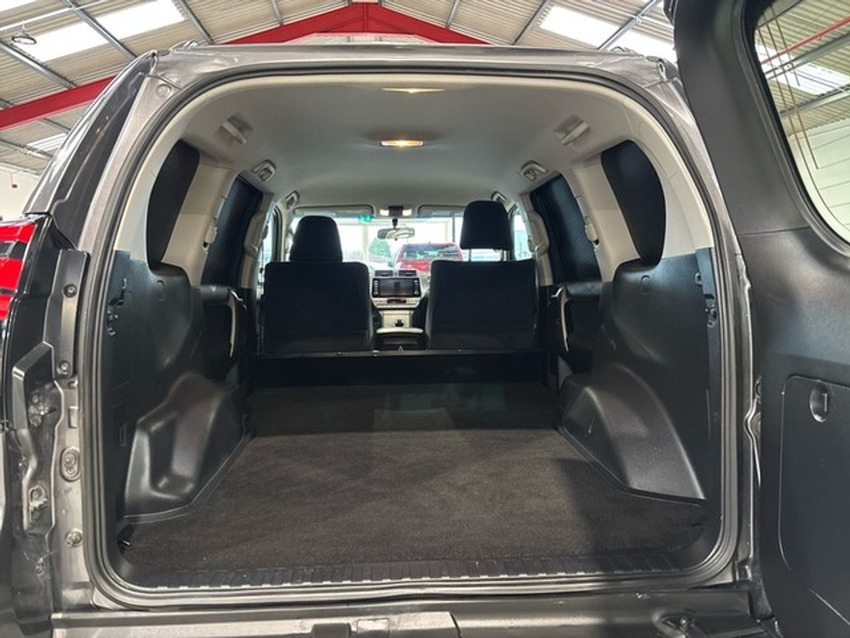 2023 Toyota Landcruiser LWB 2.8 COMM €48,950