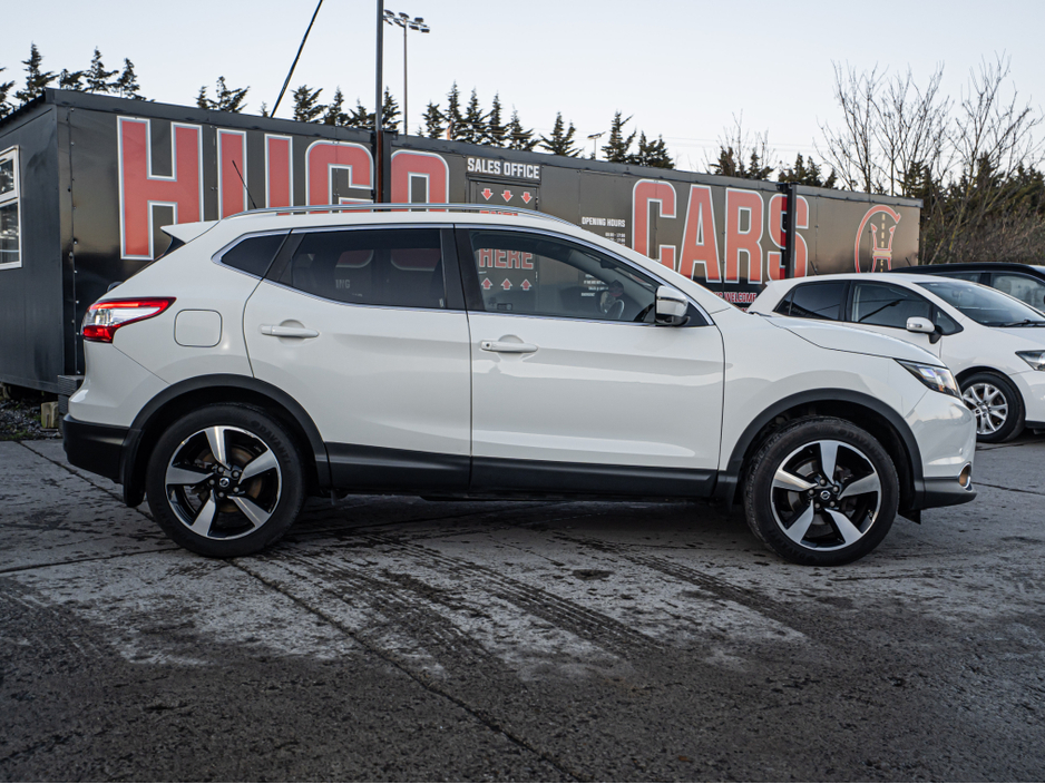 2017 Nissan Qashqai 2017 Qashqai 1.2/1 owner/High spec/1yr warranty €15,888