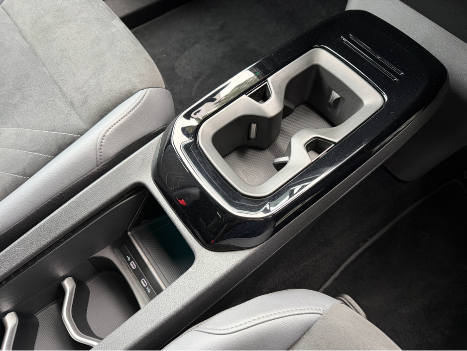 2022 Volkswagen ID.4 - image 19