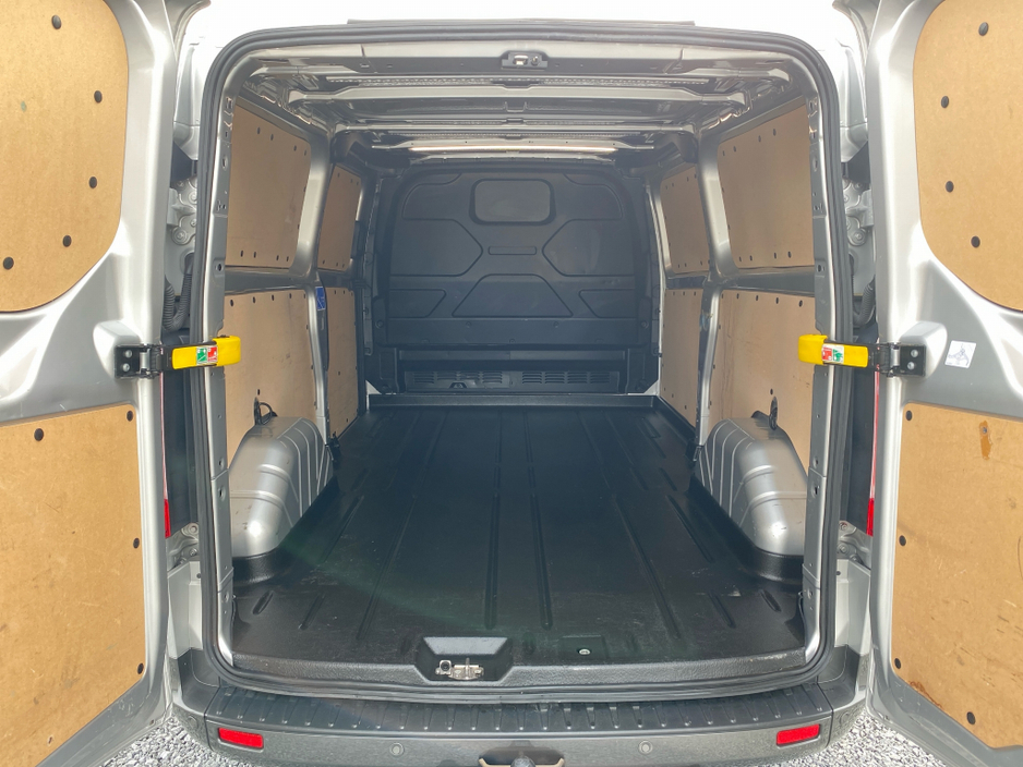 2023 Ford Transit Custom - image 16