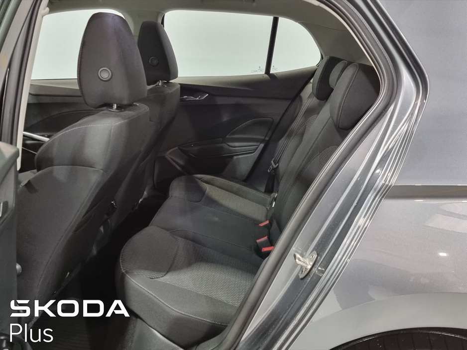 2023 Skoda Fabia - image 7