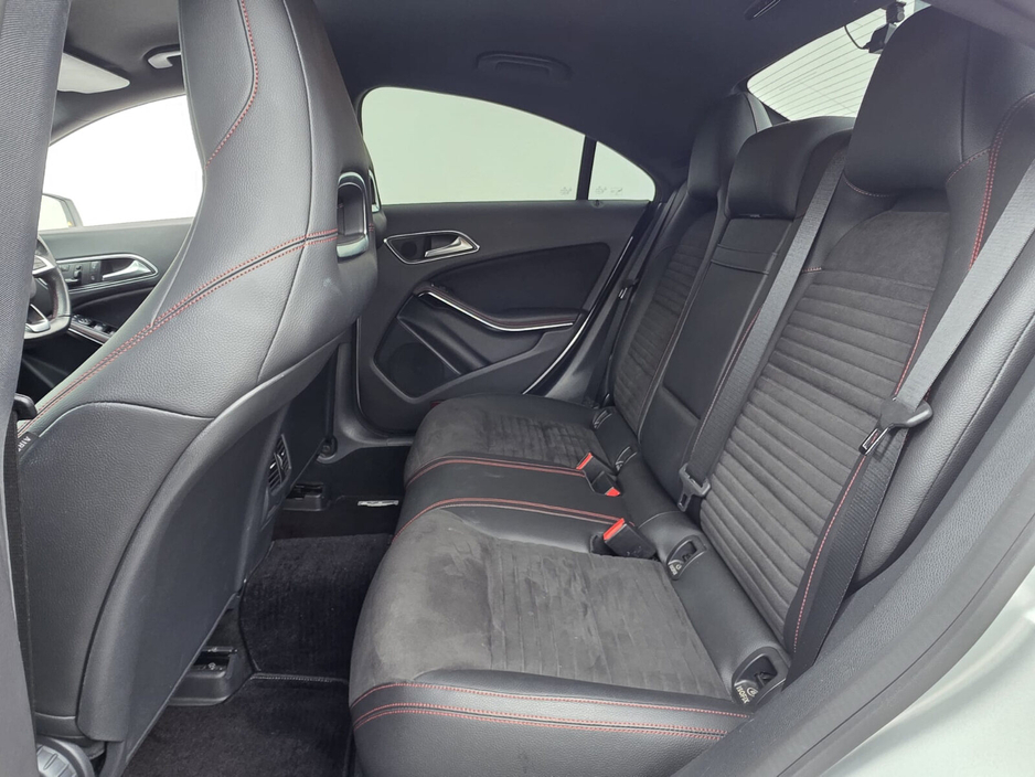 2016 Mercedes-Benz CLA Class - image 12