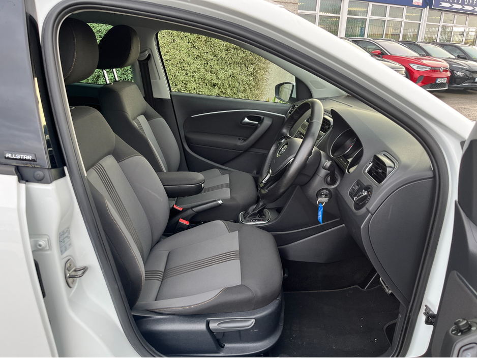 2017 Volkswagen Polo ALLSTAR 1.2 TSI PETROL //HIGH SPEC//IRISH CAR//SAT NAV//REVERSE CAMERA//CARPLAY// €12,950
