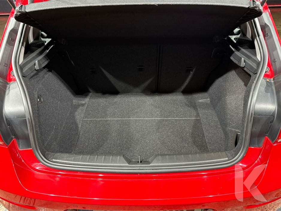 2017 BMW 1 Series - image 11