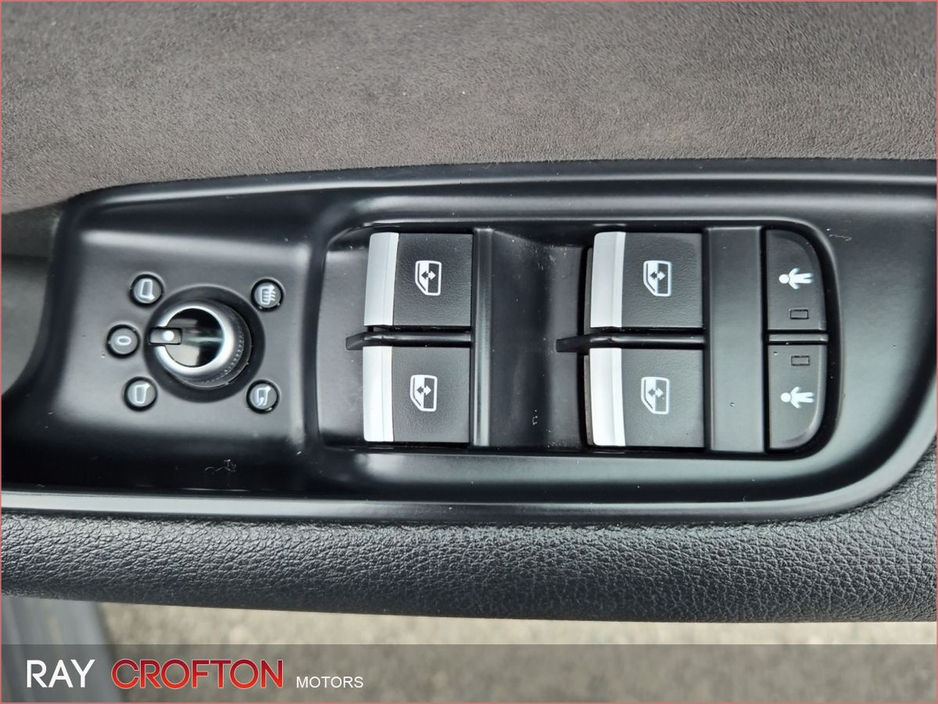 2017 Audi Q7 - image 22