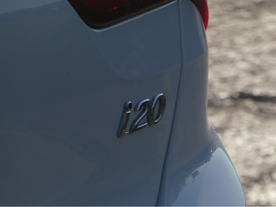 2016 Hyundai i20 - image 7