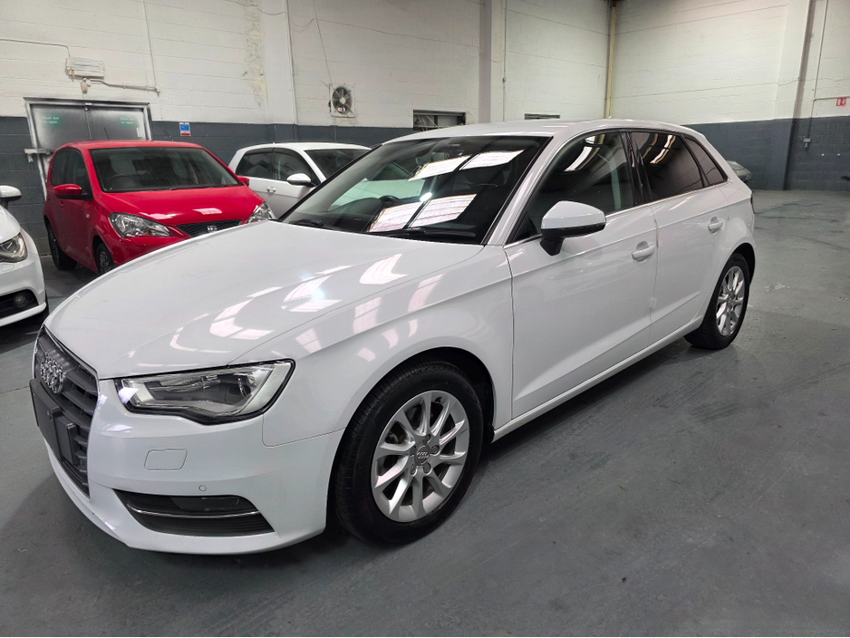 2015 Audi A3 Sportback €13,950