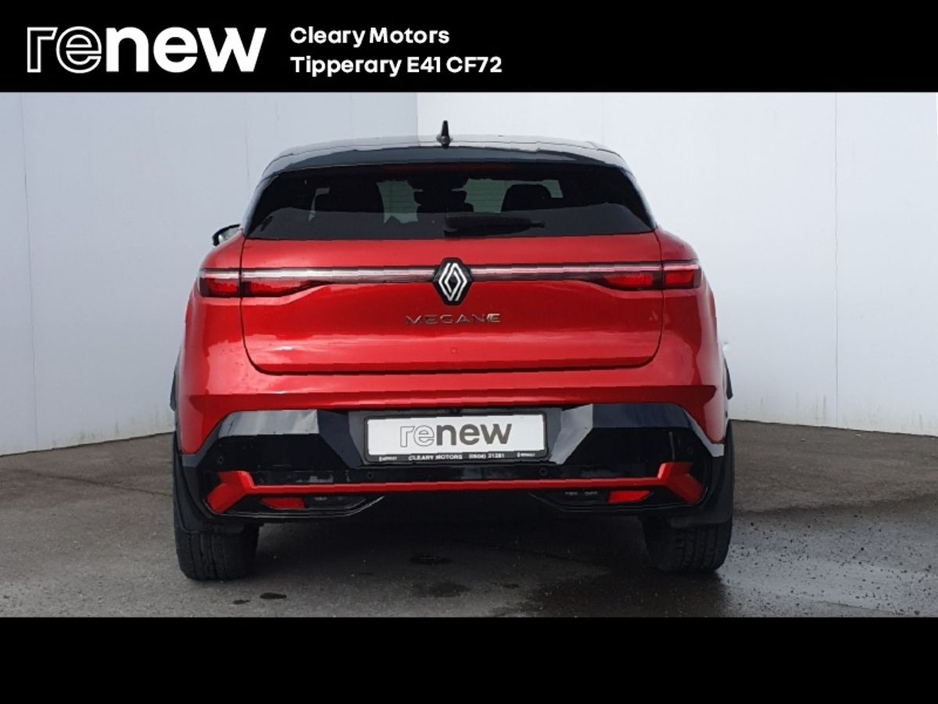 2023 Renault Megane E-Tech - image 10