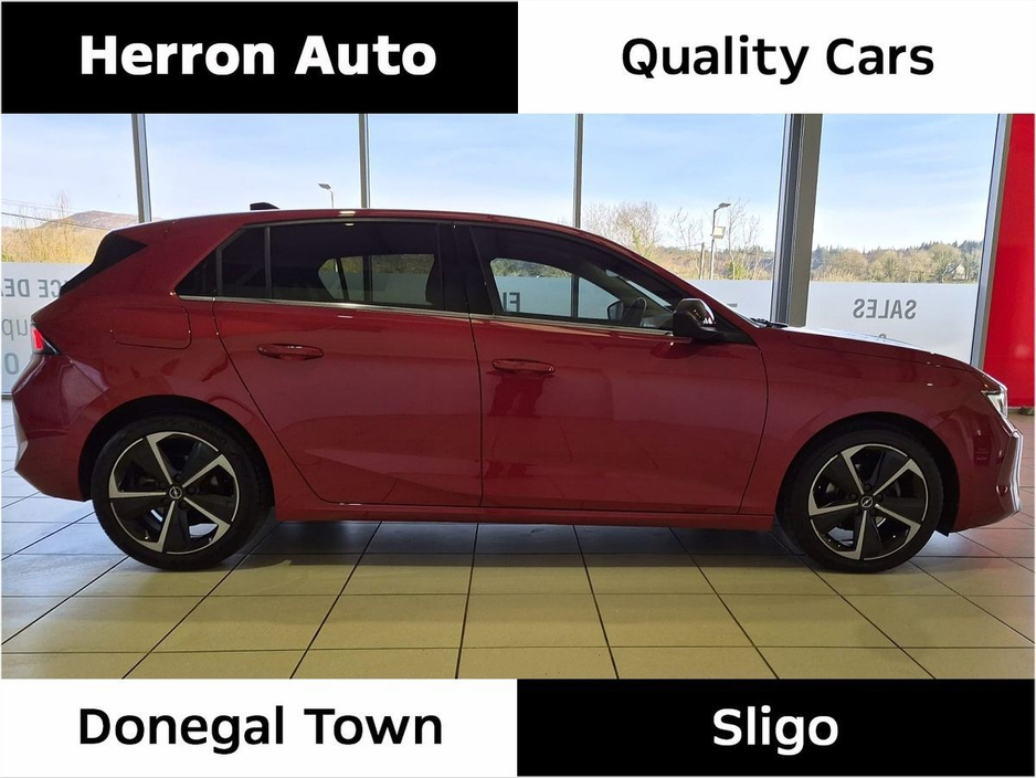 2024 Opel Astra - image 2