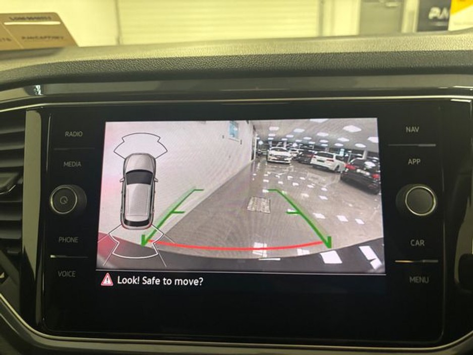 2020 Volkswagen T-Roc 2.0 TDI 150bhp R-Line DSG €24,950