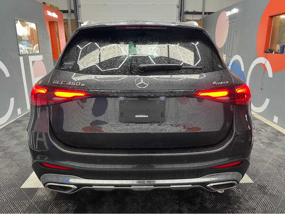2023 Mercedes-Benz GLC Class - image 3