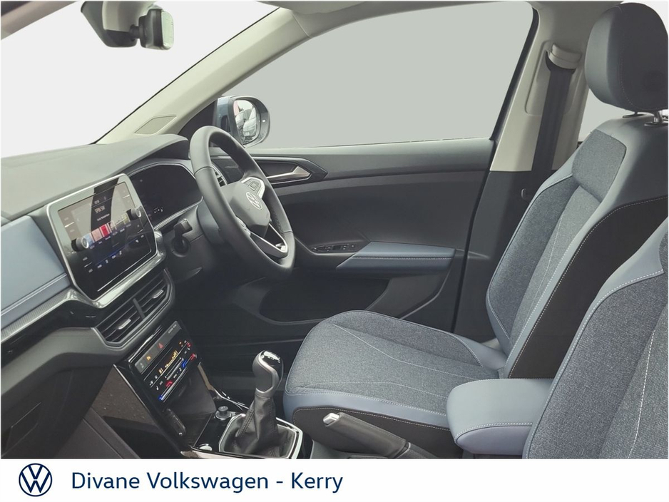 2026 Volkswagen T-Cross - image 4