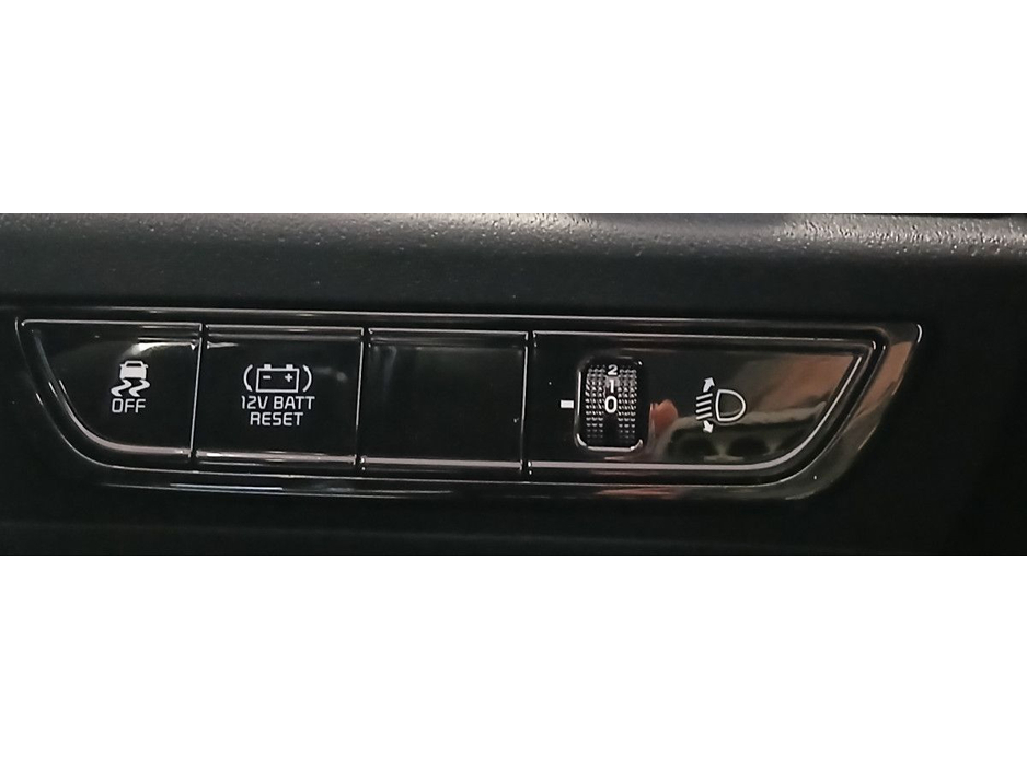 2026 Kia Niro - image 22