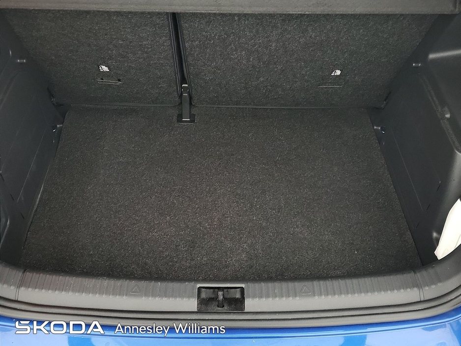 2019 Skoda Fabia - image 10