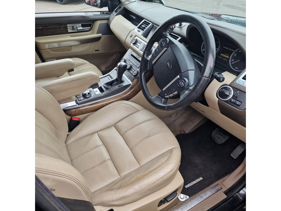 2011 Land Rover Range Rover Sport - image 15